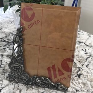 Silver flower stand frame